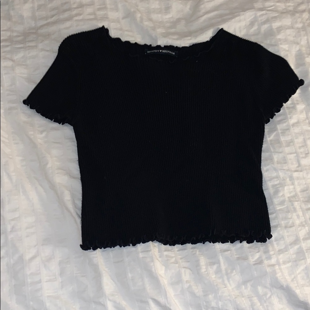 🚫 sold on curtsy🚫brandy melville ribbed wynn top